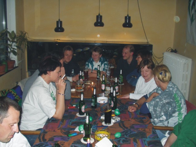 Leute am Tisch
