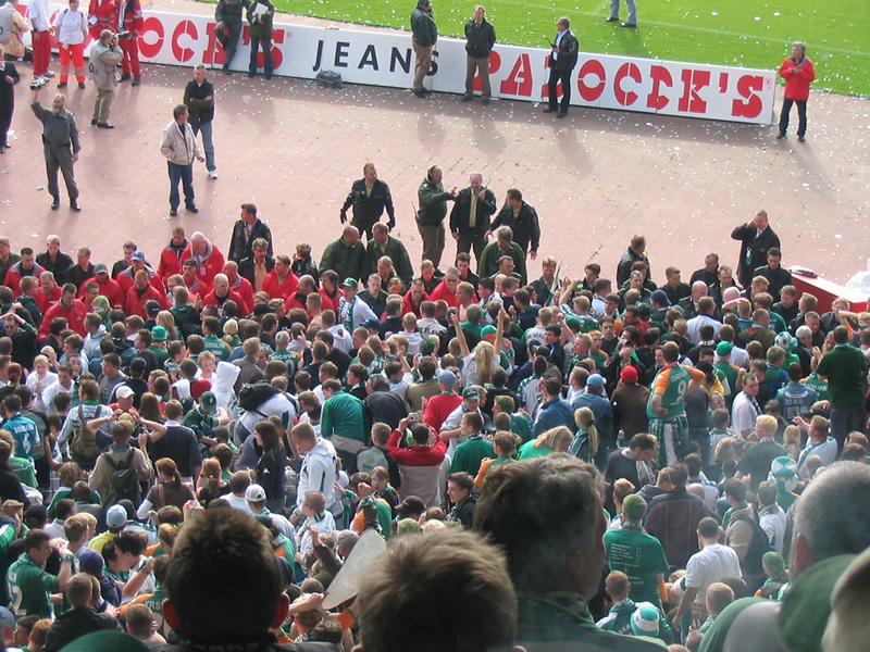 Versuche, auf den Platz zu kommen