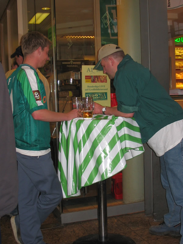 Eben noch ein Bahnhofs-Bier!