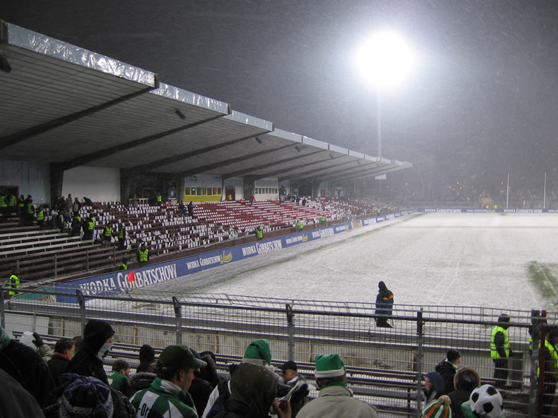 19:30 Uhr