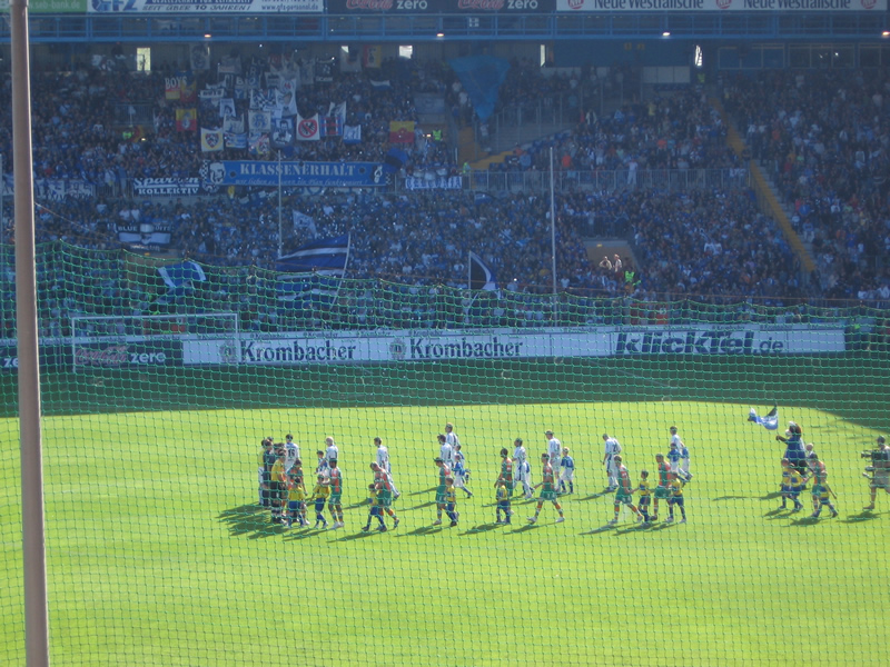 16:58 Uhr
